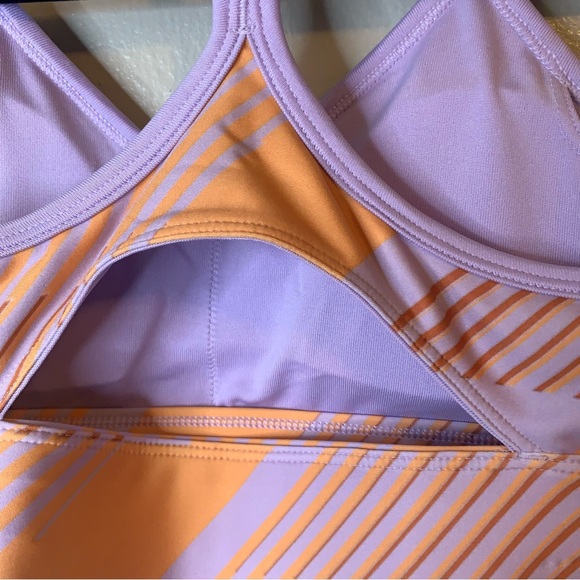 Women's Printed Medium Impact Pullover Sports Bra 
Color:Purple Oasis NWT - Picture 3 of 7